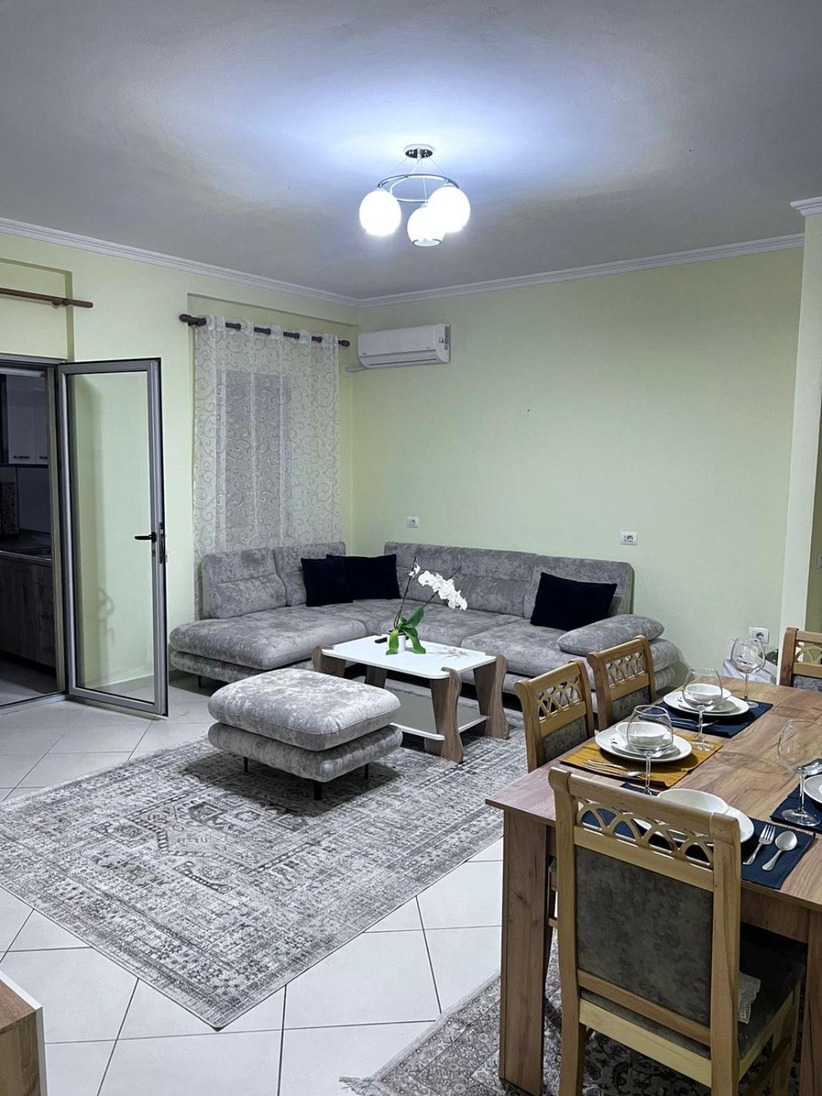 New Baazar Terrace Apartment Tirana Exterior photo